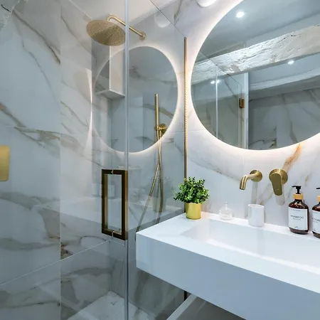 De Gamme Pres De La Cathedrale - A Pied *